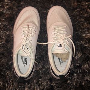 NIKE AIR MAX THEA (BRAND NEW)